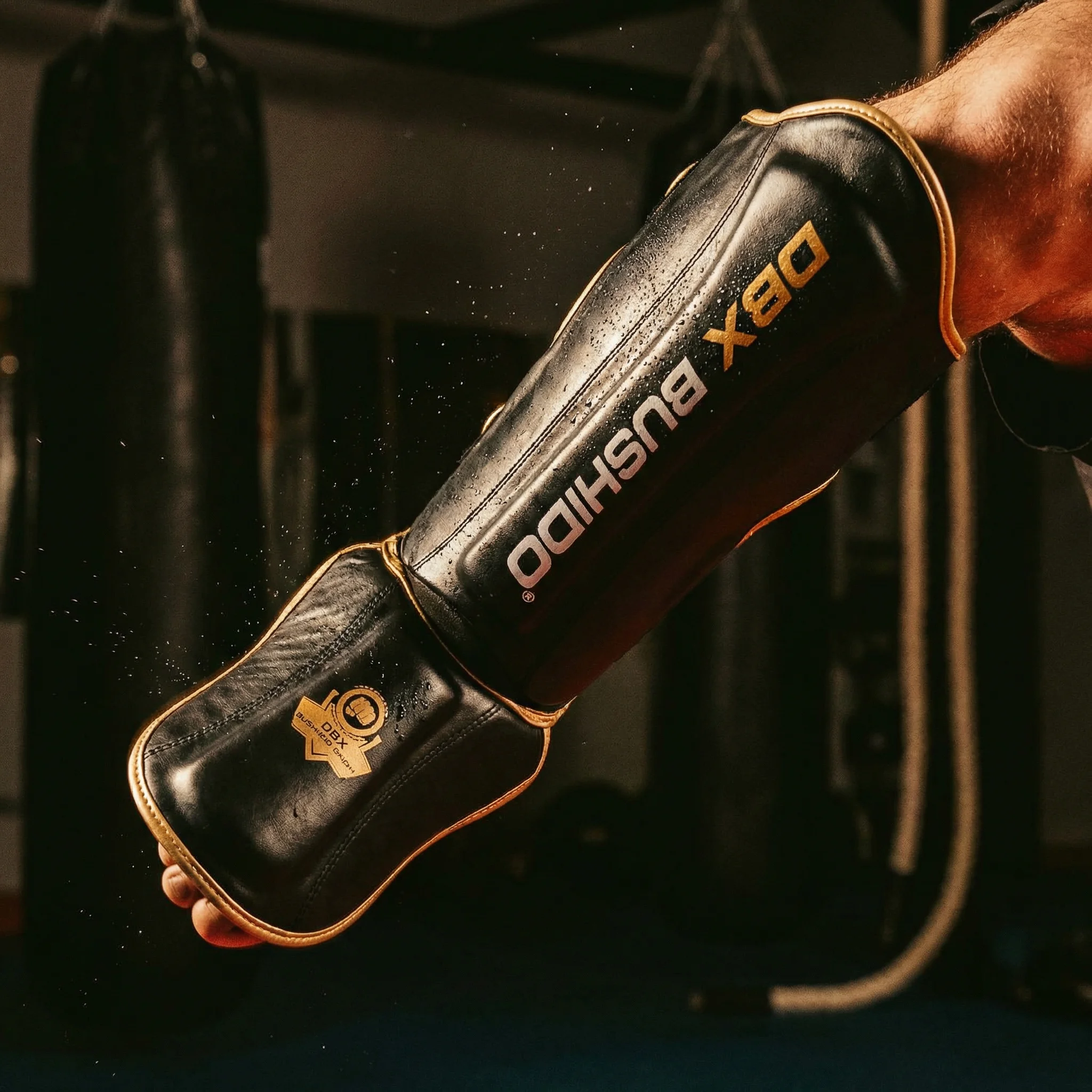  Ochraniacze piszczeli stóp goleni DBX Bushido