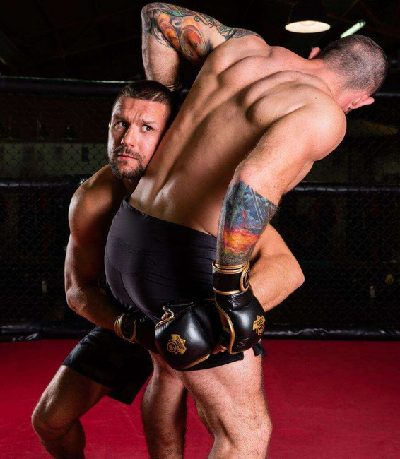 ARM-2011d MMA gloves DBX BUSHIDO L