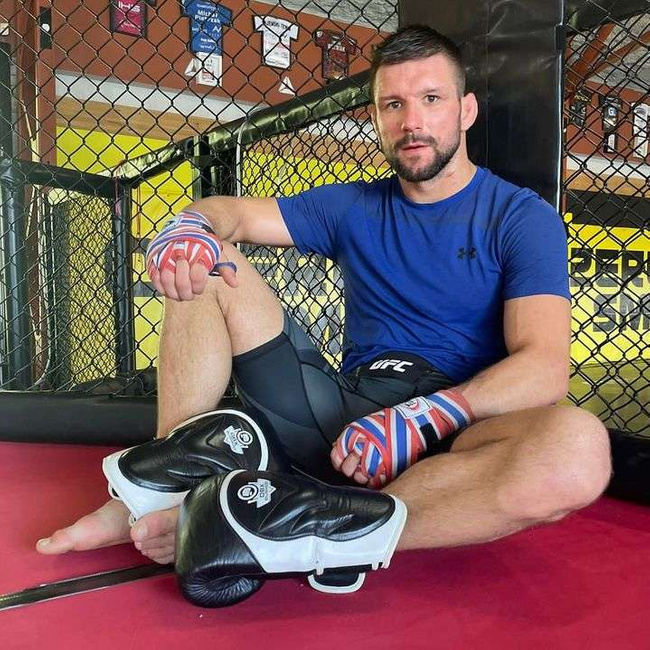 Boxing Gloves 12oz - Blaze White - Legacy Series