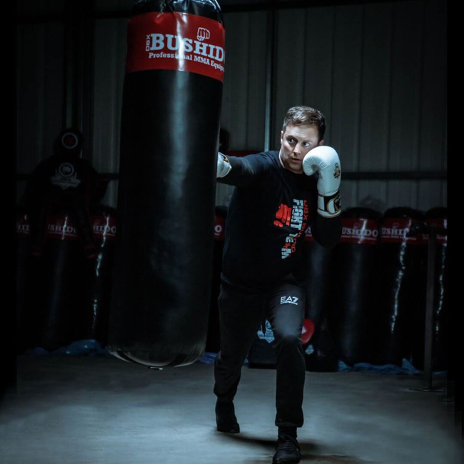 Boxing Bag - 130 Red - 130 cm / 30 kg