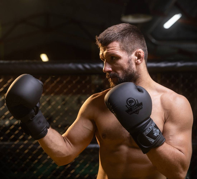 Black Matt training boxing gloves with Active Clima B-2v12 system 16 oz