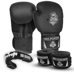 Boxing set: 407 boxing gloves + wraps + mouthguard