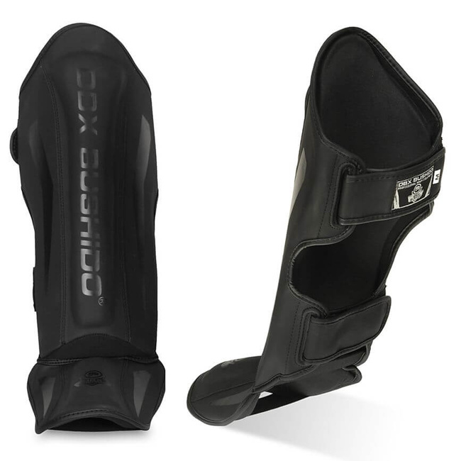 Shin guards - shin guards "Black Master" - L