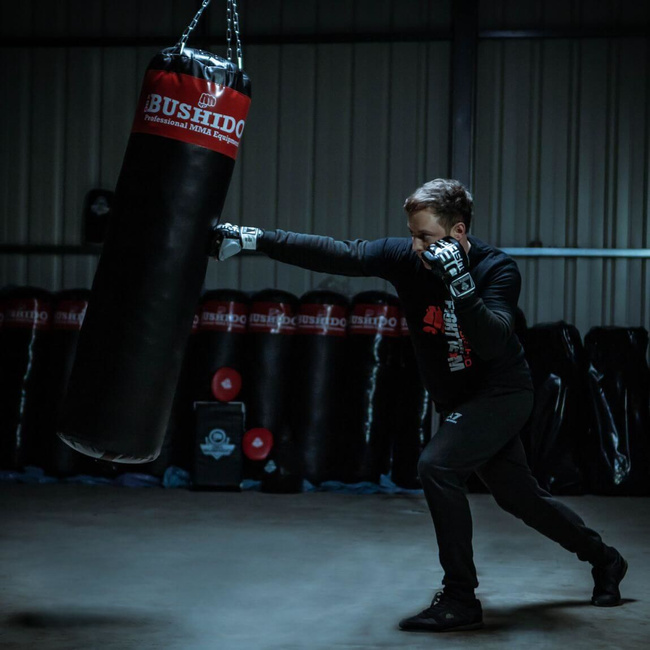Boxing Bag - 130 Red - 130 cm / 30 kg