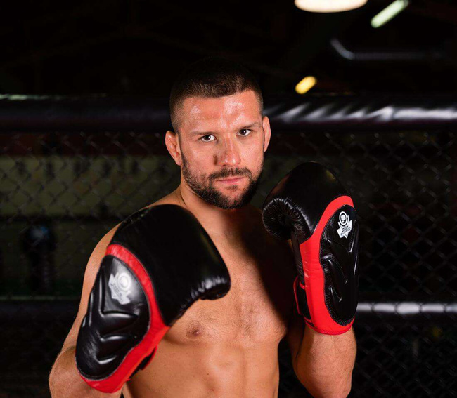 Boxing Gloves 10oz - Blaze Red - Legacy Series