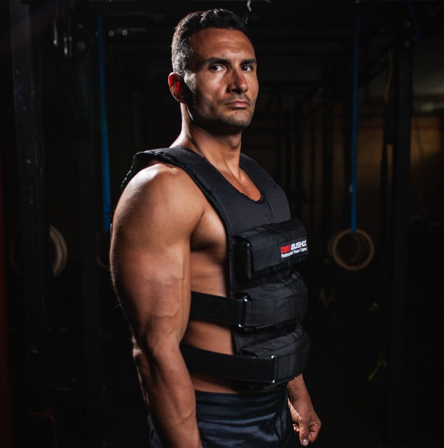 30 kg (30 x 1kg) - Weighted training vest with adjustable weight - Black