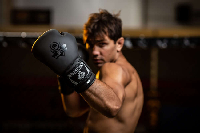 Black Matt training boxing gloves with Active Clima B-2v12 system 16 oz