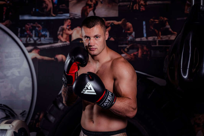 Boxing Gloves 10oz - Taver Red - Origin Series