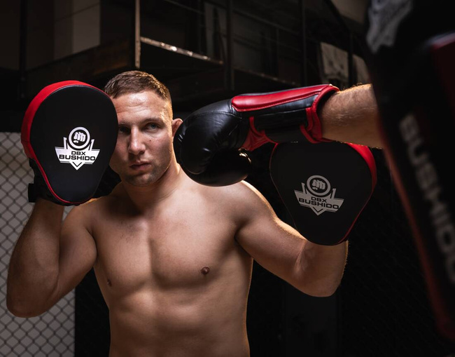 Trainer's Paw, Training Shield, Trainer's Float | 1 piece