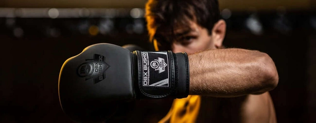 Training boxing gloves with Active Clima system "BLACK MASTER" 10 oz